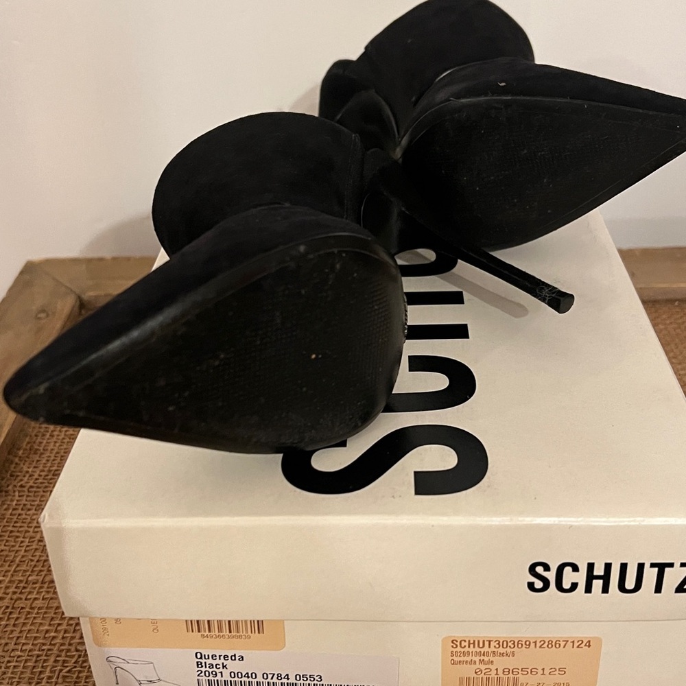 Chic Schutz Quereda Women's Black Heels - NIB - Picture 2 of 4